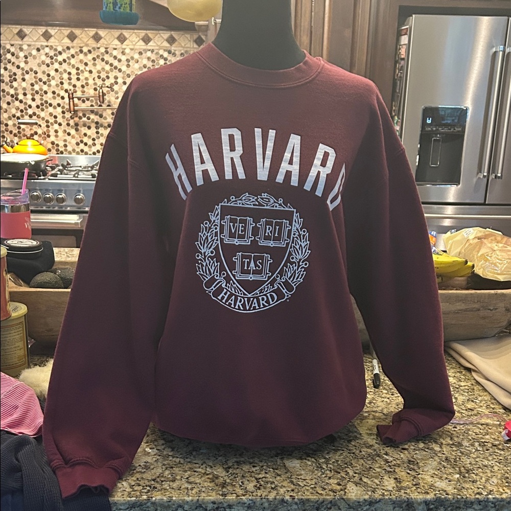 Ivy League Sz M Harvard Maroon Crew Neck Sweatshirt GUC